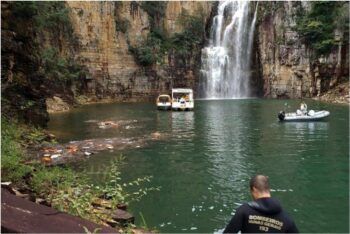 5 muertos y 20 desaparecidos tras desprendimiento de rocas en Brasil