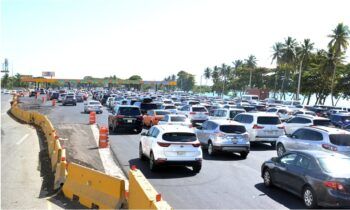 Éxodo hacia el este del país provoca tapón kilométrico