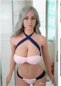 Muñecas sexuales usadas se venden como pan caliente