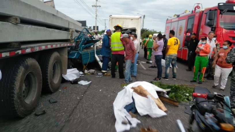 Tres muertos y 2 heridos durante accidente en La Romana