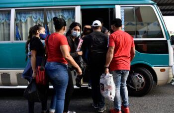 Aumentaran RD$5.00 y RD$10.00 a los pasajes de las provincias del Cibao