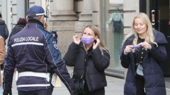 Italia impondrá multas de hasta 1.500 euros a los no vacunados