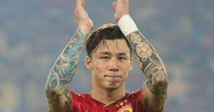 China prohíbe a los futbolistas hacerse tatuajes