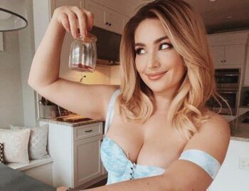 Joven casi pierde la vida por estar vendiendo sus flatulencias en frascos