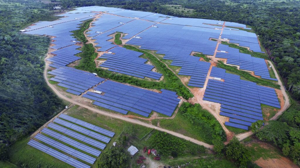 La República Dominicana se convierte en líder del Caribe en producción de energía renovable