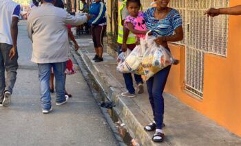 Inician jornada de reparto de alimentos en Capotillo, parte del Plan Social de la Presidencia