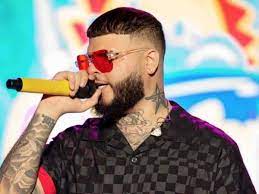 Farruko fue tocado por Dios durante concierto en Miami