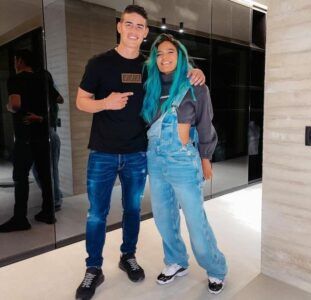 James Rodríguez desmiente relación con Karol G