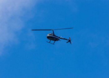 Se estrella helicóptero en el agua en Miami Beach