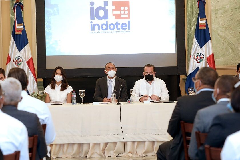 Indotel llevará Internet banda ancha gratis a 26 municipios pobres del país