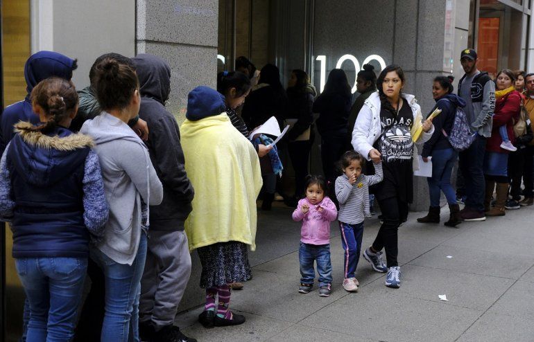 EEUU cambia norma para extranjeros que piden residencia permanente