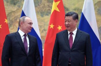 Presidente chino Xi Jinping habla con Putin y pide una ‘negociación’ con Ucrania
