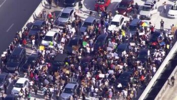 Miami Beach anuncia un toque de queda nocturno