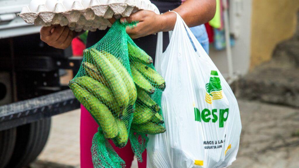 Inicia venta combos de Inespre en supermercados medianos