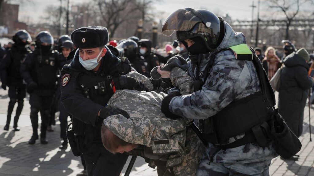 3,500 detenido en Rusia durante protesta contra la invasión a Ucrania