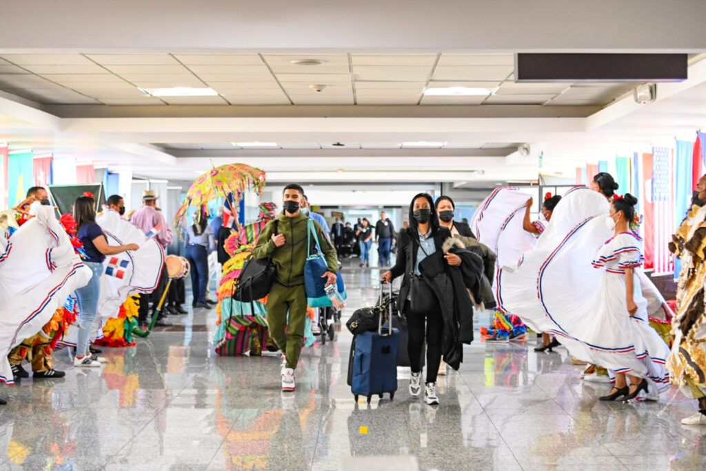 MITUR recibe viajeros de JetBlue por 178 aniversario de la Independencia Nacional