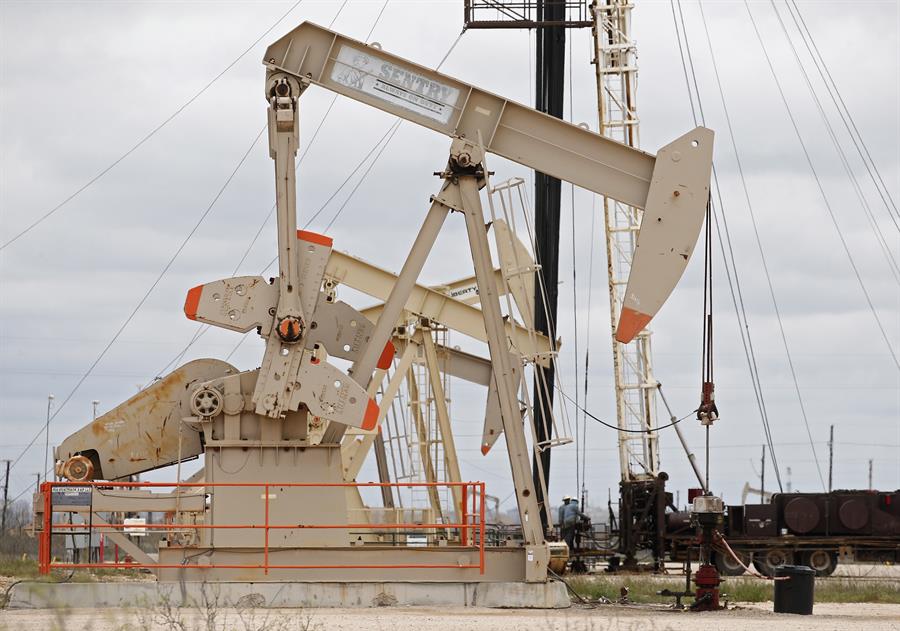 El crudo de Texas abre con un alza del 3,65 %, hasta 108,04 dólares