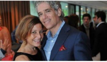 Mujer busca esposa “para su marido”