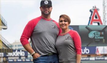 Operaran de la cabeza a la esposa de Albert Pujols