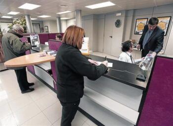 Entidades bancarias ampliarán horario de servicios en plazas y supermercados