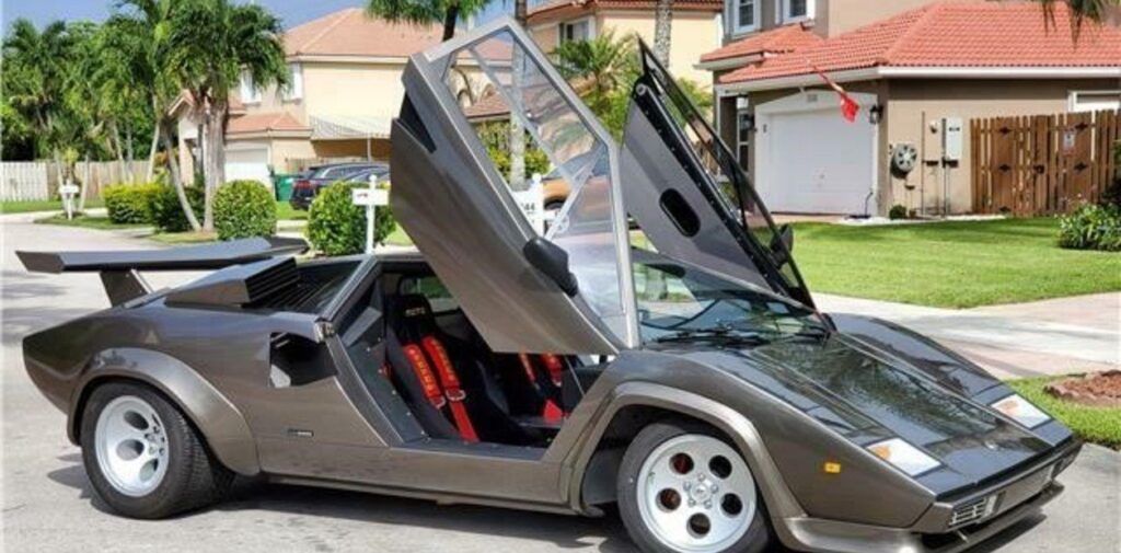 Tardó 17 años en construir su propio Lamborghini y se vende a un precio fabuloso