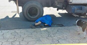 Muere joven aplastado por camión recolector de basura