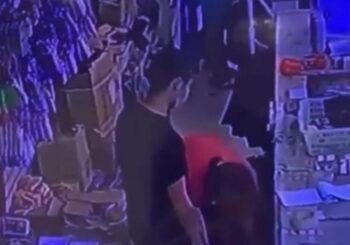 Empleada mata a su jefe chino en una tienda en la Duarte