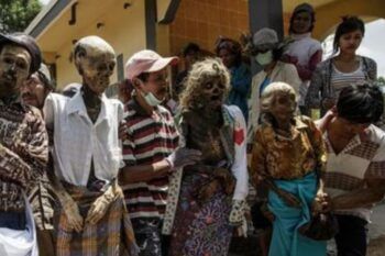 El festival indonesio en el que desentierran a los muertos