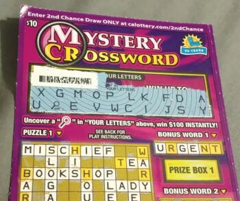 Mujer gana $10 millones al presionar accidentalmente un botón