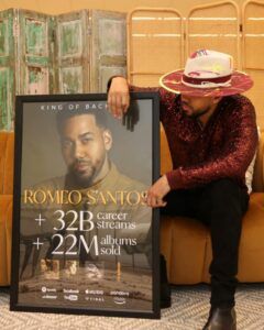 Romeo Santos recibe reconocimiento tras llegar a 32 billones de reproducciones