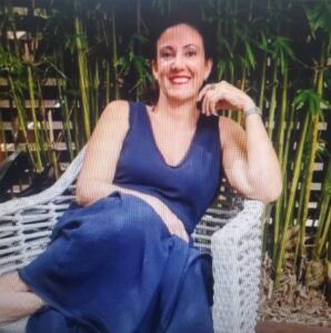 Dejó a su esposo tras 14 años por un hombre que conoció en un viaje, pero él la rechazó