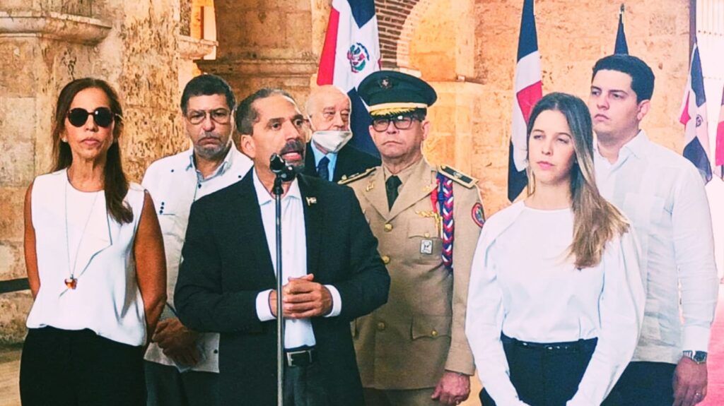 Efemérides Patrias conmemora 57 aniversario de los caídos en el asalto al Palacio Nacional del 1965