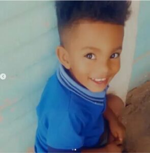 Muere ahogado en una piscina niño de 4 años en Monte Plata