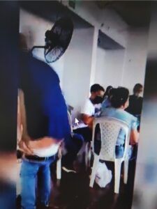 Se limpió el trasero con la boleta electoral en Colombia