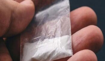 Hombre compra cocaína y le dieron jabón en polvo, se quejó y los corrieron a tiros 