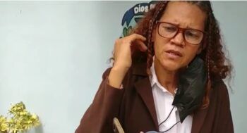 Estudiante agrede con machete a directora de una escuela en La Romana