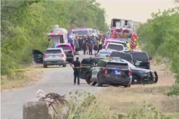 Reportan 42 migrantes muertos dentro de un tráiler en San Antonio, Texas