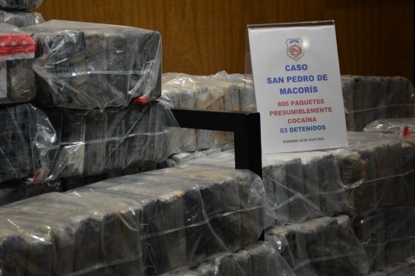 DNCD ocupa 806 paquetes de cocaína en San Pedro de Macorís