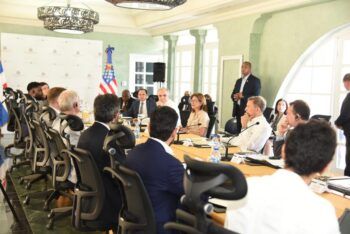 Gobierno dominicano se reúne con congresistas de Estados Unidos