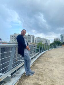 Comunicador Yissus Taveras gana estatuilla Premios Redes Sociales 2022