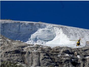 Recuperan 10mo cadáver en el glaciar Marmolada en Italia