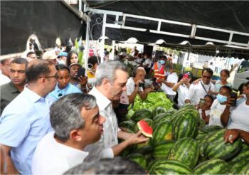 Abinader visita Gran Feria «Inespre Más Cerca de Ti» en Santo Domingo Este