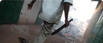 Hombre borracho asesinó a machetazos a su madre en Honduras