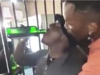 Murió tras tomarse una botella de alcohol