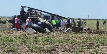 Mueren 14 personas en México tras caer un helicóptero de la Marina 
