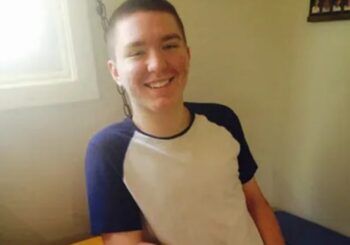 Imponen 150 años de prisión a adolescente que masacró a su familia recibe 