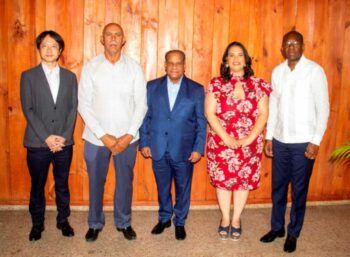 Constanza exhibe su primera guía ecoturística