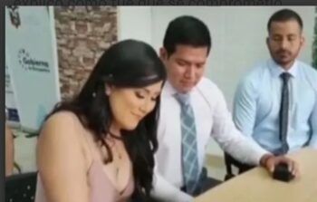 Mejores amigos cumplen promesa de casarse tras 10 de soltería