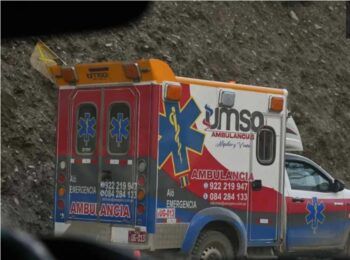 Cuatro muertos tras volcarse vehículo turístico en Perú