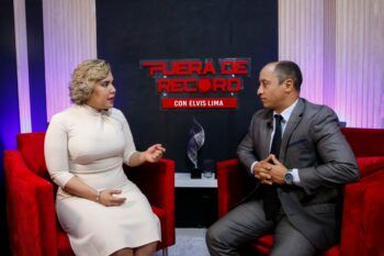 Advierte sobre la importancia de la libre competencia para la inversión extranjera.